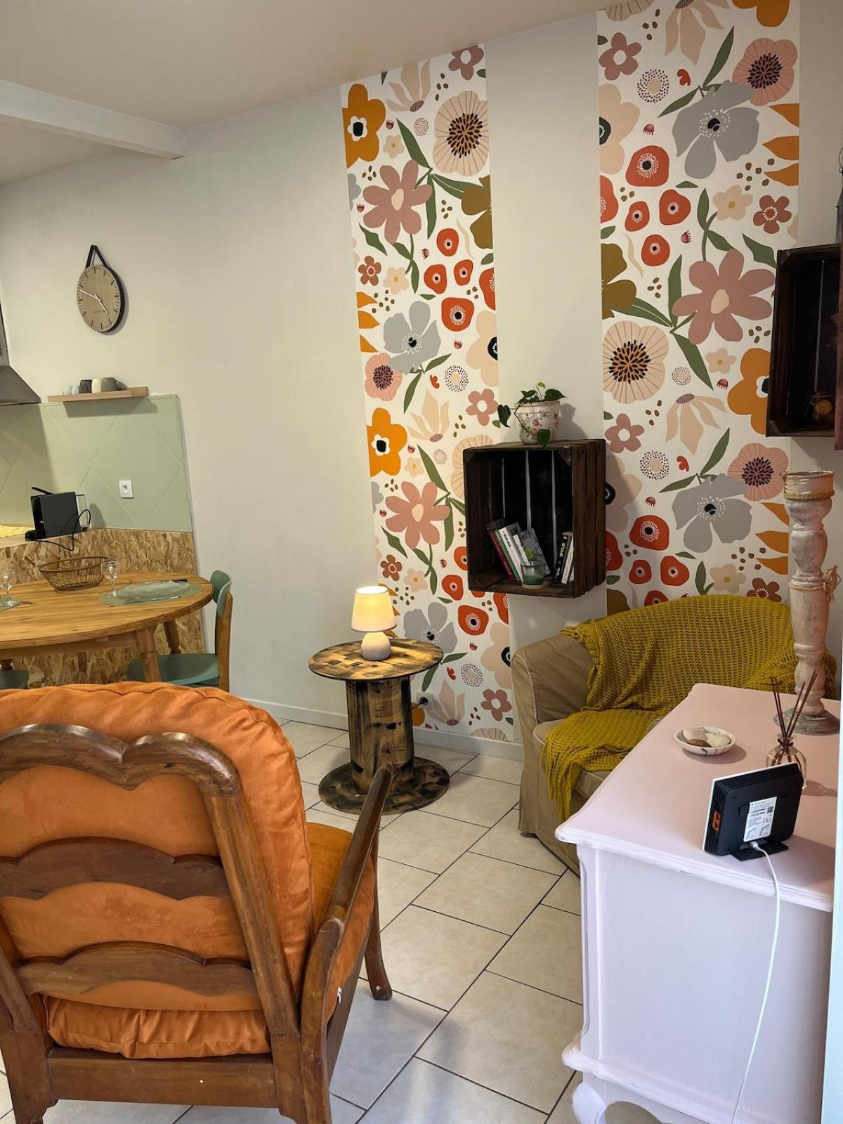 Logis En Perigord - Entre Bastides Et Vignobles - 2 Personnes Apartment Saint-Aubin-de-Lanquais ภายนอก รูปภาพ